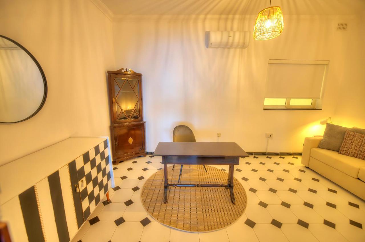 Beautifully Furnished Seafront 4 Bedrooms Goslm-4 سليمة المظهر الخارجي الصورة