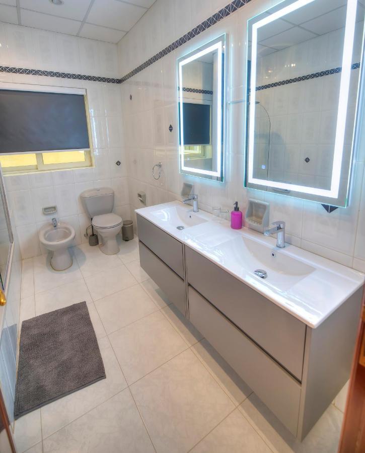 Beautifully Furnished Seafront 4 Bedrooms Goslm-4 سليمة المظهر الخارجي الصورة