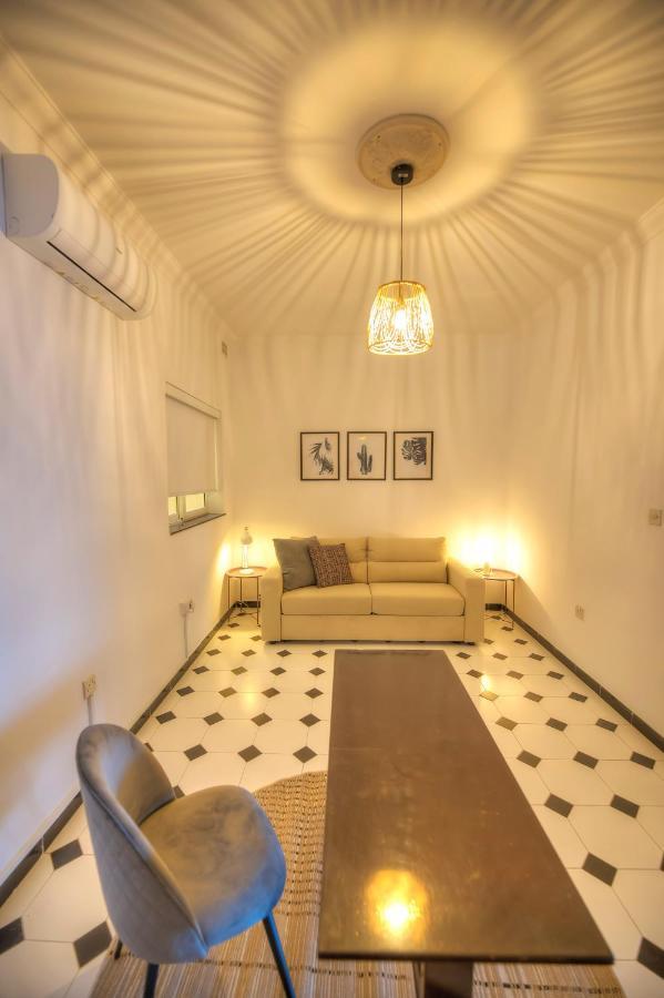 Beautifully Furnished Seafront 4 Bedrooms Goslm-4 سليمة المظهر الخارجي الصورة