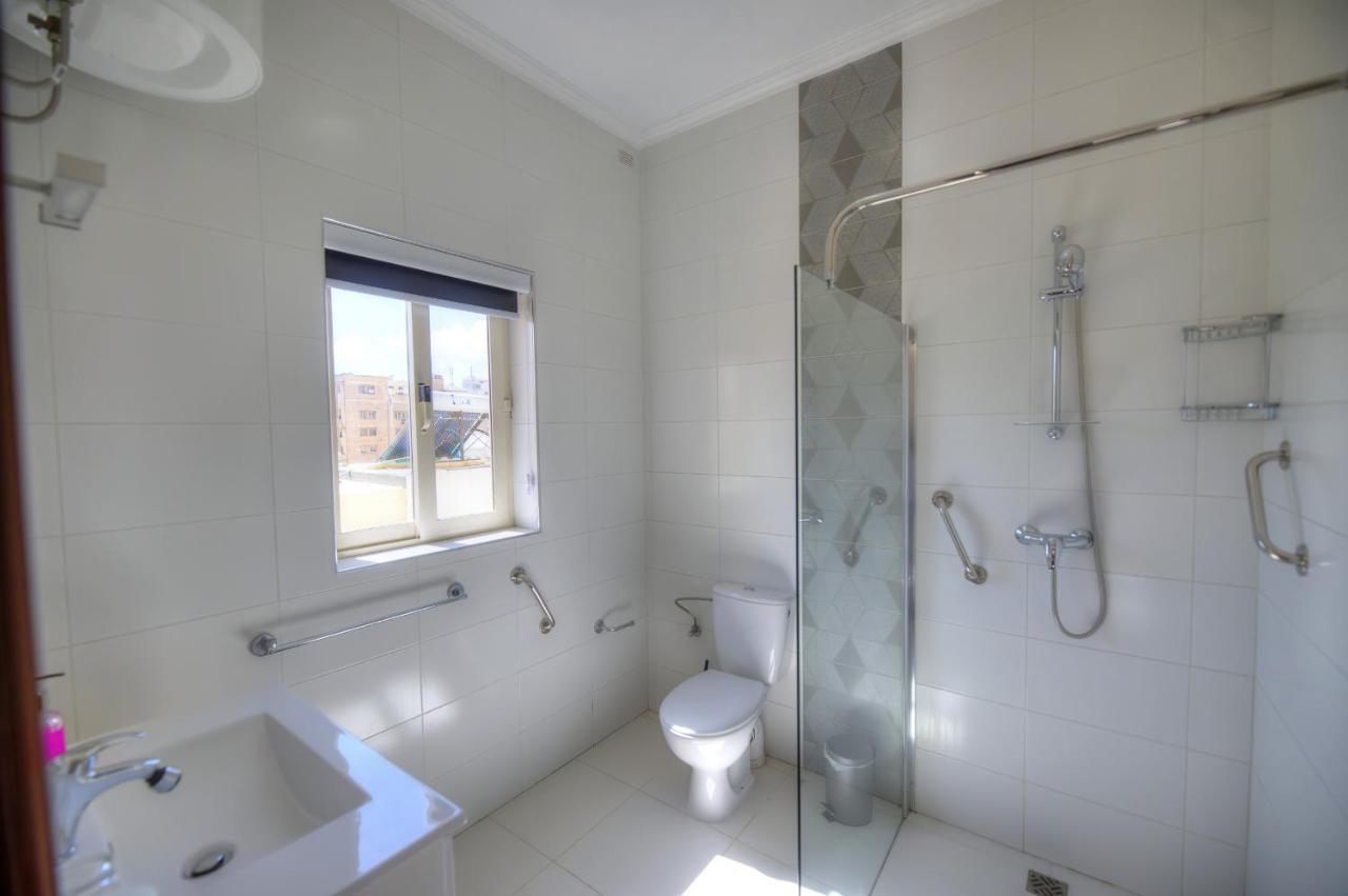 Beautifully Furnished Seafront 4 Bedrooms Goslm-4 سليمة المظهر الخارجي الصورة